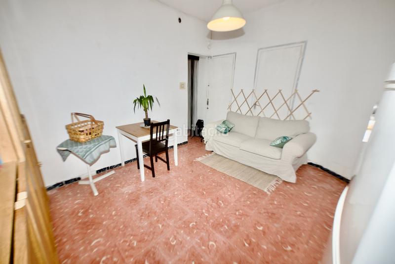 Foto 2e08532a-6863-4ab5-bb25-bf222edd8f1c. Casa  cantonera con mucho sol en La Maurina en Terrassa