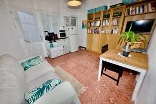 Casa a La Maurina. Casa cantonera con mucho sol en la maurina