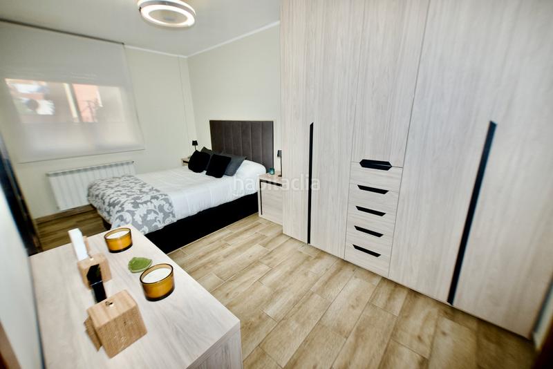 Foto 372d7d62-fd3d-4c9a-9b4e-ddaede0ae952. Ground floor with heating in Plaça Catalunya - Escola Industrial Terrassa