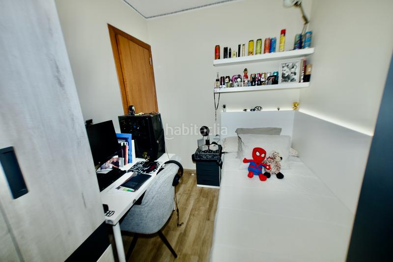 Foto c4b7a31c-b4dc-4093-bb4e-1f9c67e6610c. Ground floor with heating in Plaça Catalunya - Escola Industrial Terrassa