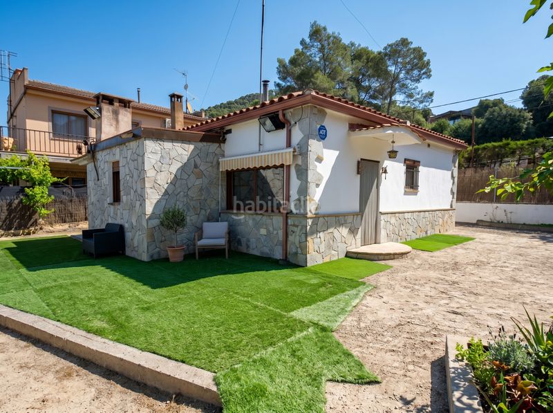 Foto a694e809-6c7b-4c8a-a531-d2949e39f064. Xalet amb xemeneia aparcament piscina a Vacarisses