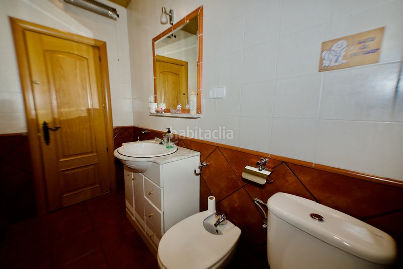 Foto d2527645-983f-492b-af54-475e77dd1b3e. Xalet amb xemeneia aparcament piscina a Vacarisses