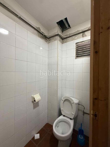 Foto d504c894-0a3f-4a0d-b487-ab8bd910971e. Local comercial a Creu Alta Sabadell