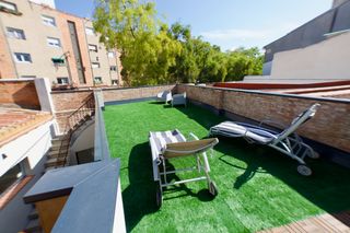 Casa in Els Merinals. Casa reformada en venta con terraza solárium