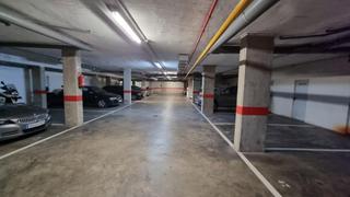 Parking coche en Santa Rosa - Valdeolleros