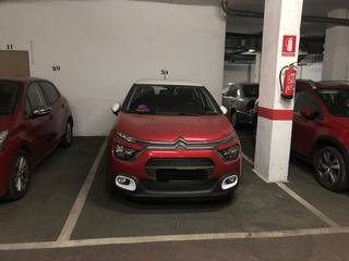 Aparcament cotxe  Calle teruel. Plaza de garaje en edificio coral brillantecamping