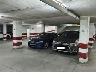 Parking coche  Calle saravia. Gran plaza de garaje en pleno centro