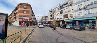 Local Comercial en Viñuela - Rescatado