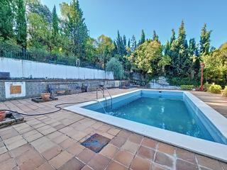Chalet en Calle molino del martinete 5. Gran oportunidad en trassierra!