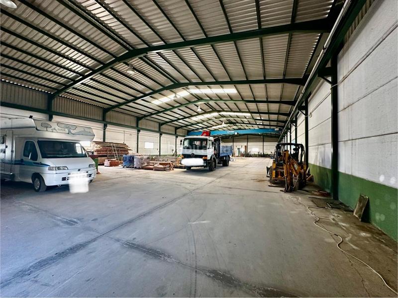 Foto 5144ac9b-30fc-4b51-a5fd-0f50a9f29327. Nave industrial en polígono el blanquillo en Fuente Obejuna