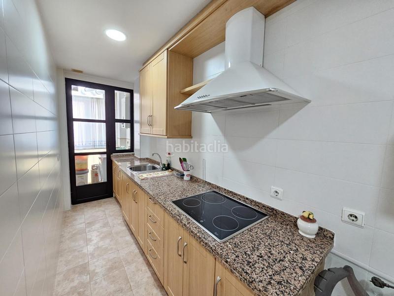 Foto 1499ea89-55ef-43a0-a1fc-28dcd0bf7772. Appartement dans calle abderraman iii 16 dans Huerta de la Reina - Trassierra Córdoba