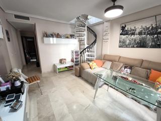 Appartement  Calle rave. Piso seminuevo con buhardilla en pleno casco histórico