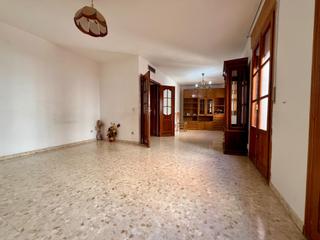Pis a Travesia de jesus 6. Fabuloso piso con patio en villafranca