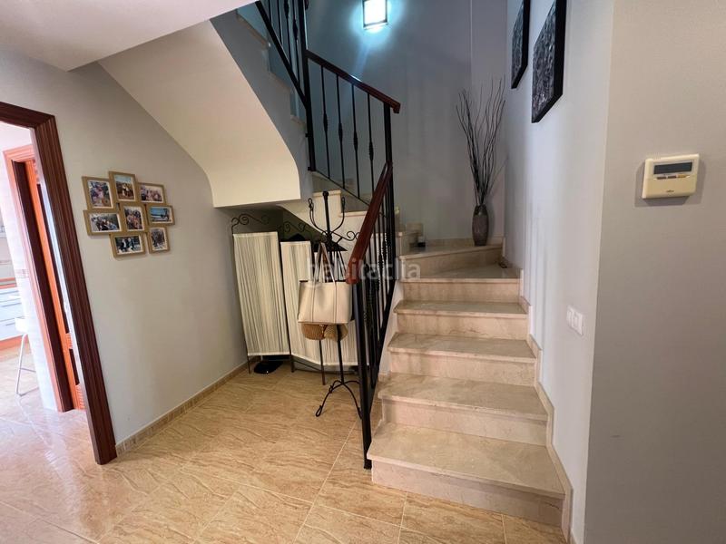 Foto c6e646fc-6109-4a49-a00c-47cd78621e93. Xalet amb calefacció aparcament a Victoria (La)