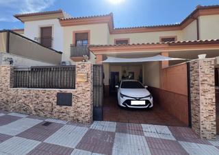 Xalet a Victoria (La). Encantador chalet adosado en la victoria, córdoba