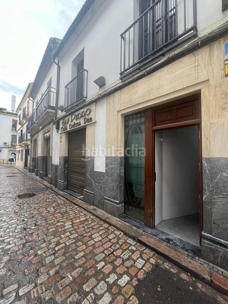 Foto 1bcebc8a-9db1-40c2-bc5a-a4441c52ee60. Casa in calle escultor juan de mesa 10 in casco histórico - ribera - san basilio Córdoba