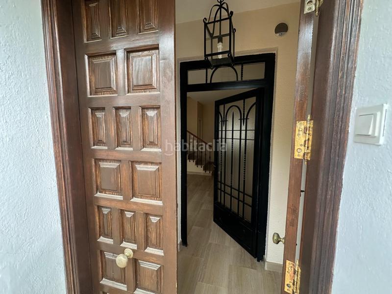 Foto c77deda1-62a7-4caf-abe4-2768471c9b80. Casa a plaza de andalucía 19 a Cerro Muriano Córdoba