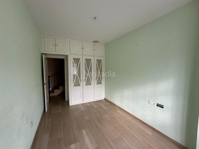 Foto db5baa64-d4a2-4261-80cb-89b9c1f1f9e5. Casa a plaza de andalucía 19 a Cerro Muriano Córdoba