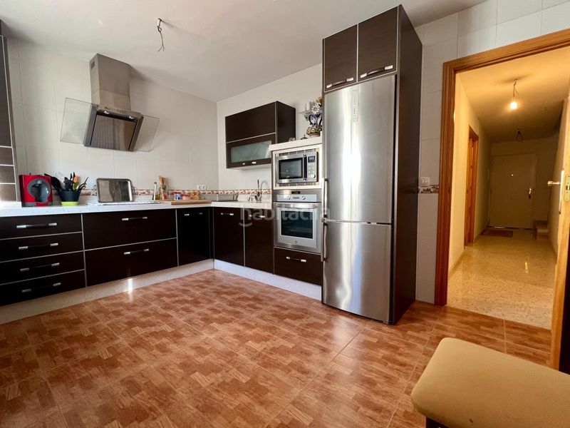 Foto a398fa06-871e-48f6-ab7e-0fccbc2f04e0. Casa adossada amb calefacció aparcament a Carlota (La)