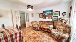 Appartement  Plaza séneca. Vivienda a cinco minutos de las tendillas, con 3 dormitorios y 2