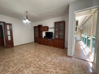 Pis a Calle sagunto 6. Ascensor, terraza y comodidad en sagunto descubre este magnífico