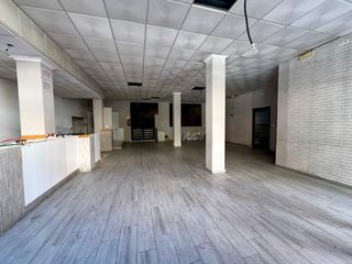 Local Comercial a Calle cordel ecija 14. Inversores local con multiples opciones y potencial de rentabili