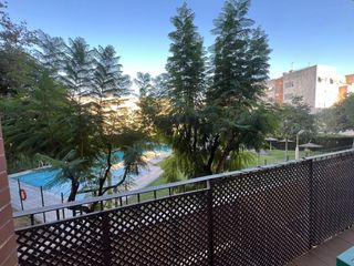 Appartement  Calle isla de tabarca 10. Vivienda vpo de 4 dormitorios y 2 baños con piscina, terraza y g