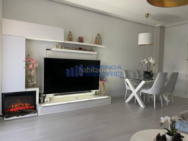 Foto 00ced60e-d6b3-41ec-b004-3c1f19f26d69. Flat with heating pool in El Mirador-El Grillero Arganda del Rey