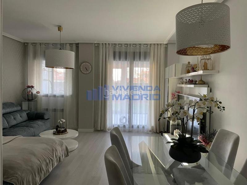 Foto cabb71b4-d15f-4854-a14e-207a03c4d316. Flat with heating pool in El Mirador-El Grillero Arganda del Rey