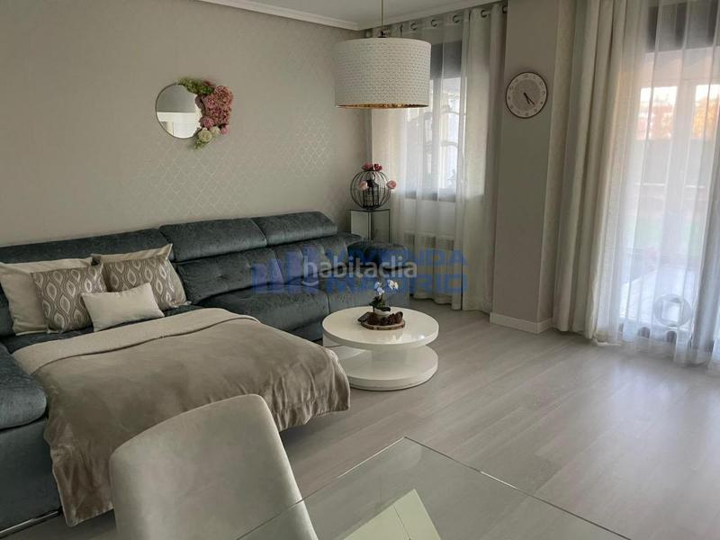 Foto e869d842-b869-4381-85ff-ca45a921bf06. Flat with heating pool in El Mirador-El Grillero Arganda del Rey