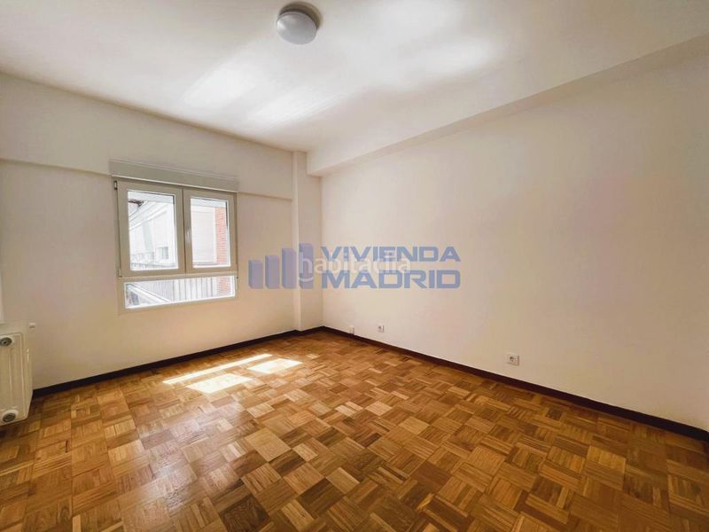 Foto e85ccafe-3c10-42ed-96f8-50b328c5678b. Lloguer pis amb calefacció a Nueva España Madrid