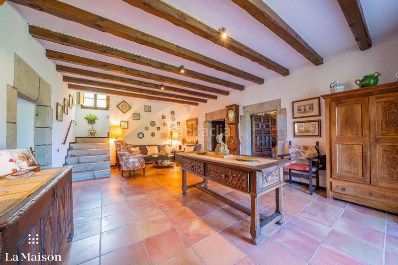 Foto 0dc8142b-81b0-4ce5-bc74-bc8f450875ec. Country house with fireplace heating pool in Centre Sant Andreu de Llavaneres