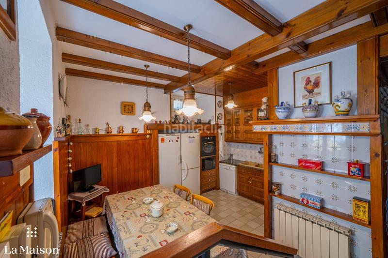 Foto 104f2098-8ce6-4fe5-ab44-dcb62760b636. Country house with fireplace heating pool in Centre Sant Andreu de Llavaneres