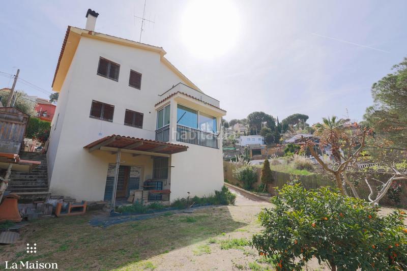 Foto c1ed6522-0a9a-45bb-acdc-fd588921beaa. House with fireplace heating parking in Urbanitzacions Argentona