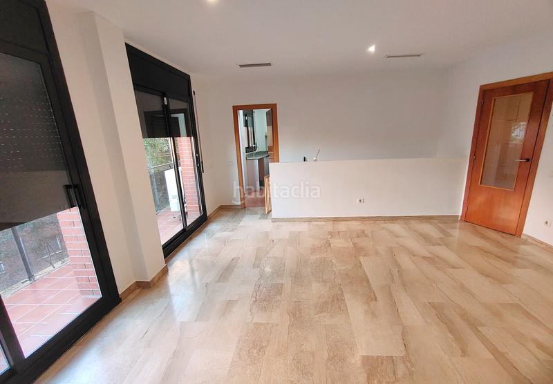 Foto 2424823f-47be-465e-a5ca-65889925b343. Duplex in avinguda de l'estatut 215 in Zona Nord Rubí