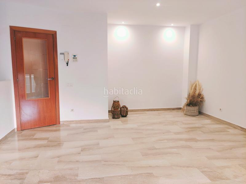 Foto 310bb4c8-0677-4e91-bcbc-a23d05fbcd99. Duplex in avinguda de l'estatut 215 in Zona Nord Rubí