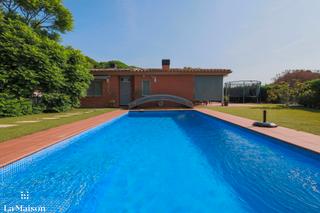 Chalet in Carrer vinyes d'en mandri 58