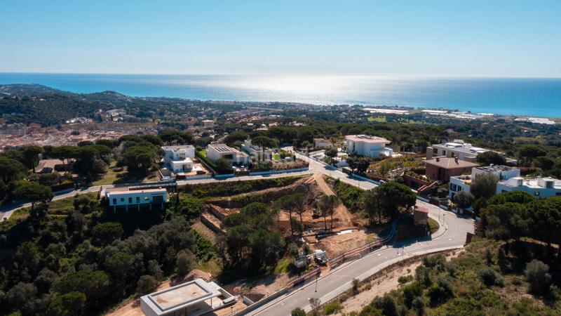 Foto 5d22fa15-b282-4e78-85e7-73770a23596d. Xalet a avinguda mirador 2 a El Mirador-La Cornisa Sant Andreu de Llavaneres