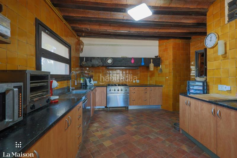 Foto 5b2e002c-12fe-42b0-91e8-13a9d37103bd. Country house with fireplace heating pool in Canyamars Dosrius