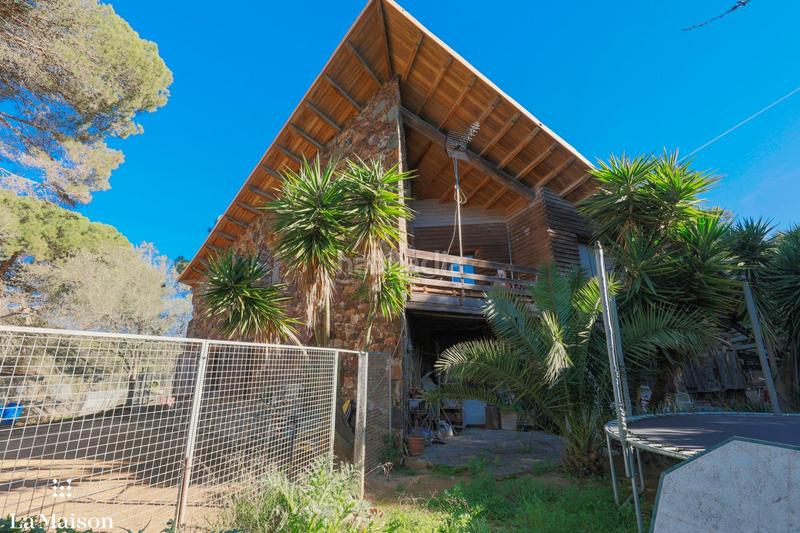 Foto c1bcf793-f2f0-453b-9b1c-6953209b028d. Country house with fireplace heating pool in Canyamars Dosrius