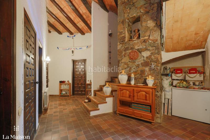 Foto e8176ca7-cbda-4297-9ed4-10044e1f59e4. Masia amb xemeneia calefacció piscina a Canyamars Dosrius