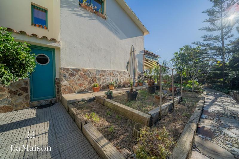 Foto 48355e30-8b70-4368-a27a-de3499ad5253. Chalet mit heizung parking pool in Cabrils