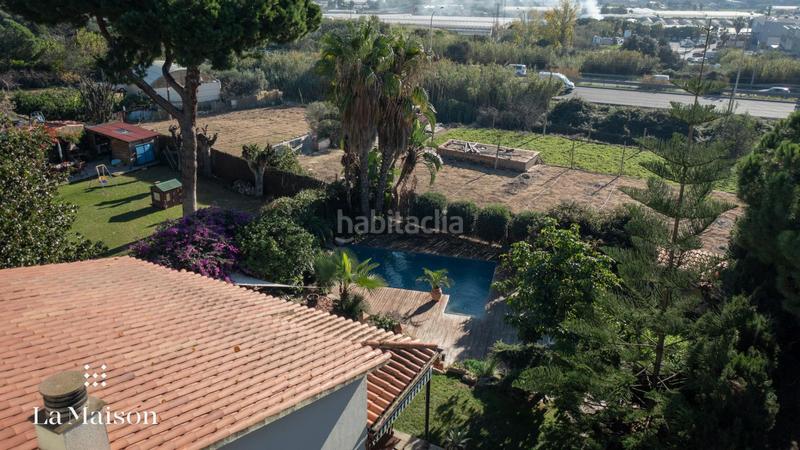 Foto a6aedbe0-4d5a-4283-aa77-16a2d074fa0a. Chalet mit heizung parking pool in Cabrils