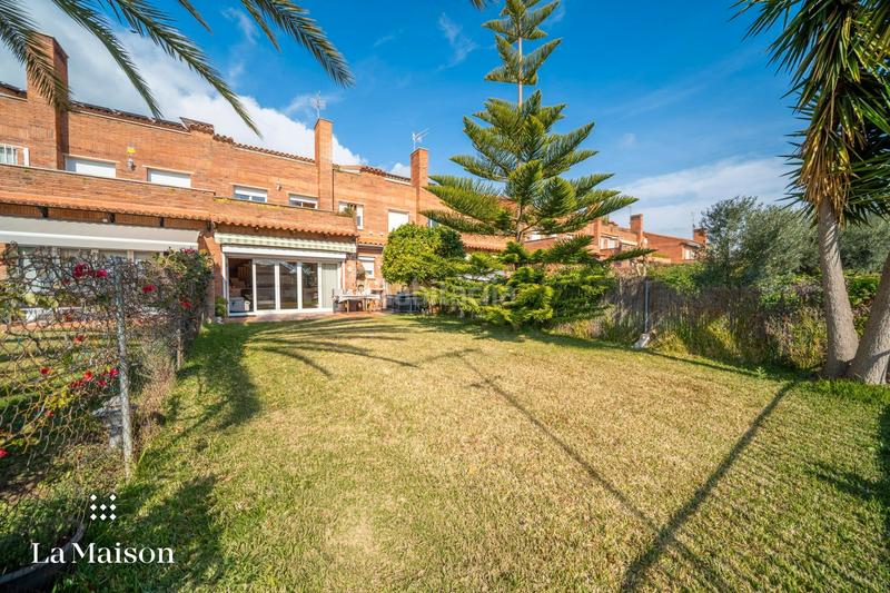 Foto 249343f6-3e36-44c5-9db6-c6fbb5bedd76. Semi detached house with fireplace heating parking in Sant Vicenç de Montalt