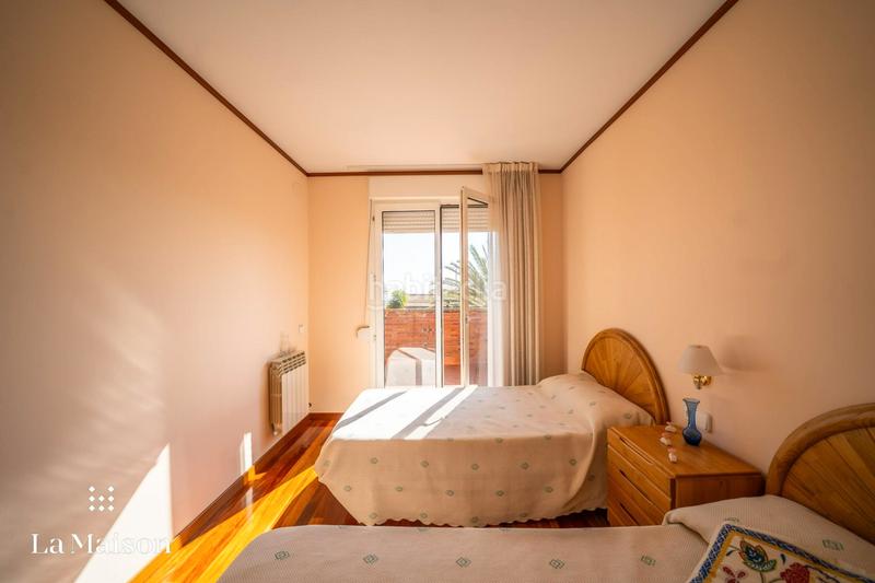 Foto 61064f00-a4d4-4d27-adc4-5c4cf0c91994. Semi detached house with fireplace heating parking in Sant Vicenç de Montalt
