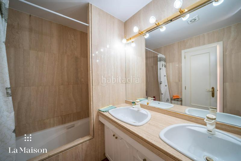 Foto 8ee54c00-12b8-43db-a31a-638f3e2ed927. Semi detached house with fireplace heating parking in Sant Vicenç de Montalt