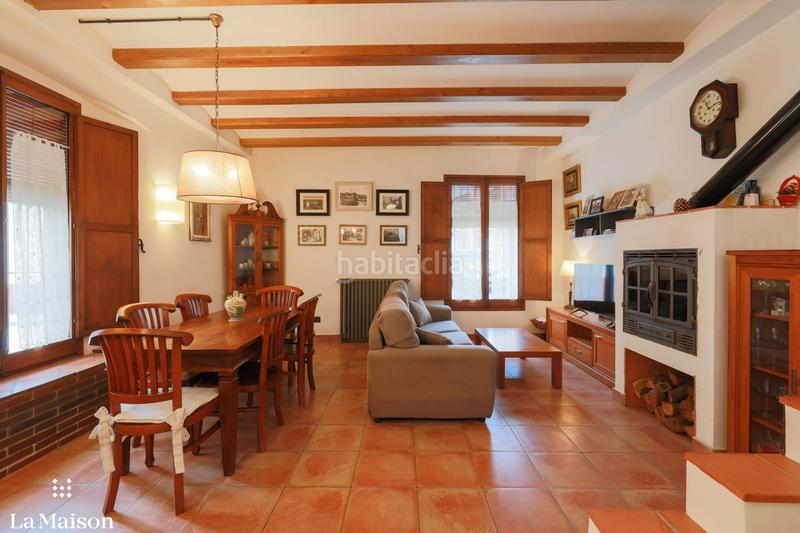 Foto 2c8e2ef9-bf66-4f8c-88e6-ec7ceb624d6c. Bauernhof mit kamin heizung in Nucli Urbà Argentona