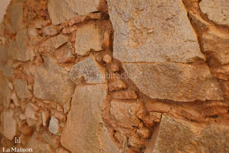 Foto 5328fa16-ffb2-4ef5-8624-ae0650234b58. Mas avec cheminée chauffage dans Nucli Urbà Argentona