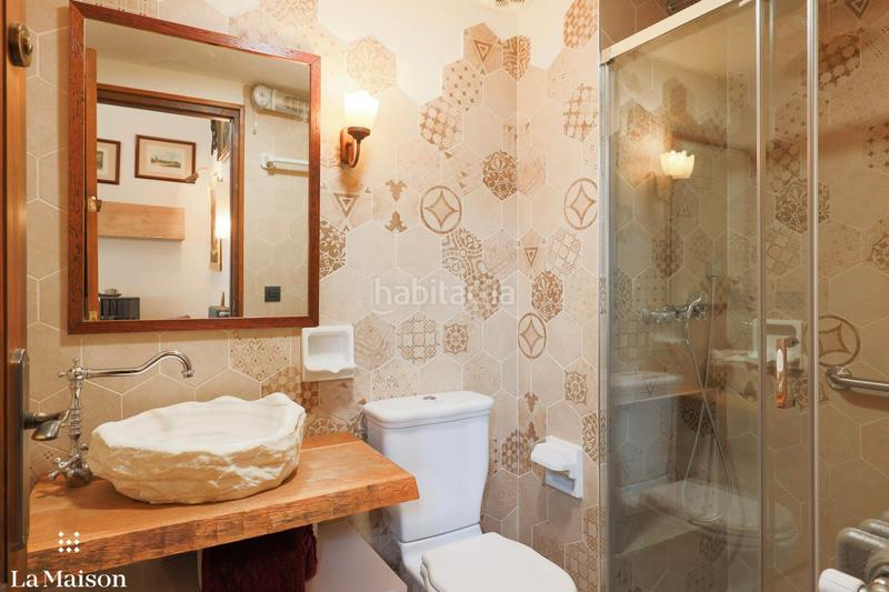 Foto ec1d2813-cbeb-496d-8bdb-d092ae2e2141. Masia amb xemeneia calefacció a Nucli Urbà Argentona