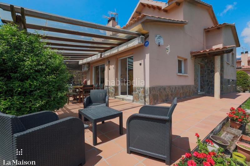 Foto bc6a54fa-4fea-4496-98ab-9d47c17af334. Chalet avec cheminée chauffage piscine dans Can Massuet del Far Dosrius